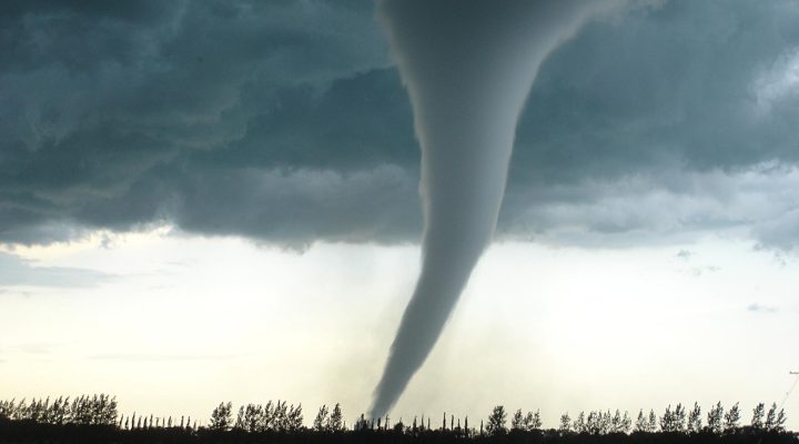 SONHAR COM TORNADO | O Que os Sonhos Assustadores Sobre Tornados Realmente Significam