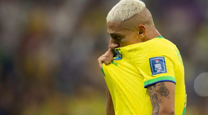 Relembrando o desespero da lesão, Richarlison diz: Sonho de criança realizado