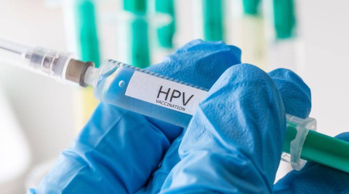 Baixa cobertura vacinal contra o HPV no Brasil: falta de informação é o principal motivo